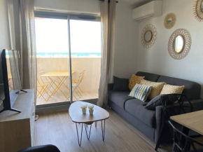 Deux-pièces rénové avec climatisation et parking à 300m de la plage - FR-1-750-39